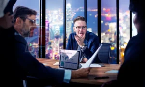 تفاوت بین سرمایه گذار فرشته (Angel Investor)، انکوباتور (Incubator) و سرمایه گذار خطرپذیر (Venture Capital) در ویزای استارتاپ کانادا